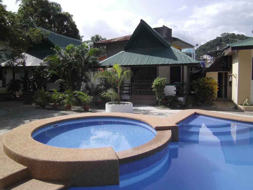 Seashore Beach Resort Puerto Galera Exterior foto