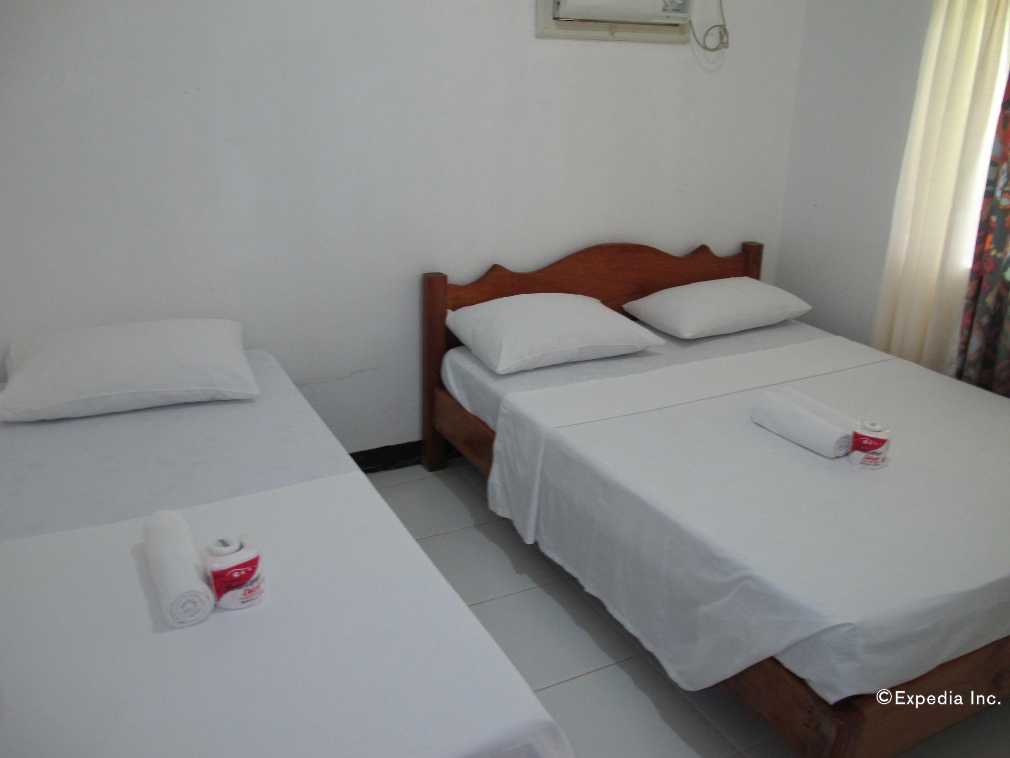 Seashore Beach Resort Puerto Galera Exterior foto