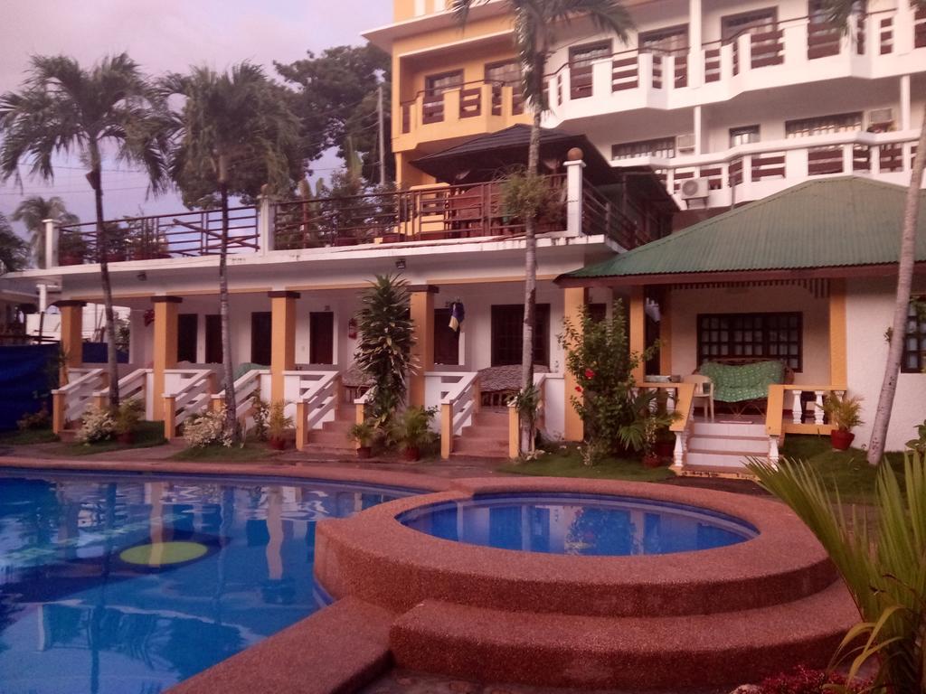 Seashore Beach Resort Puerto Galera Exterior foto