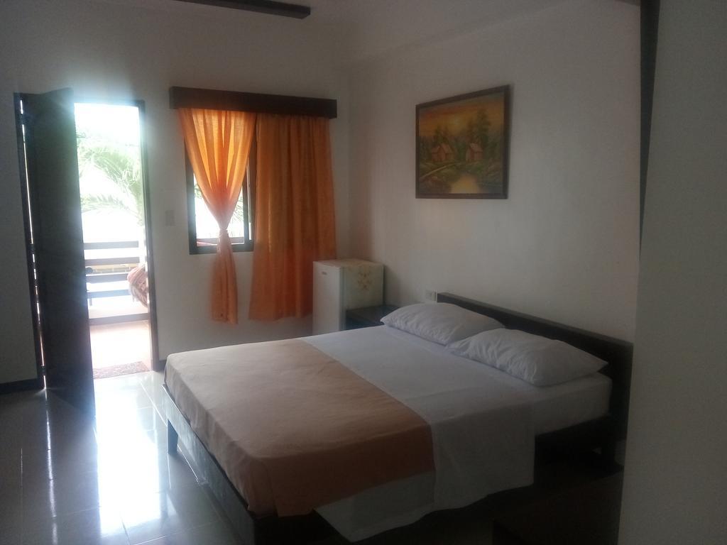 Seashore Beach Resort Puerto Galera Exterior foto