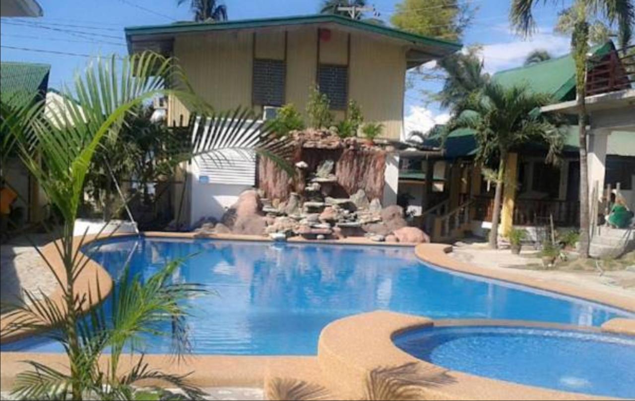 Seashore Beach Resort Puerto Galera Exterior foto