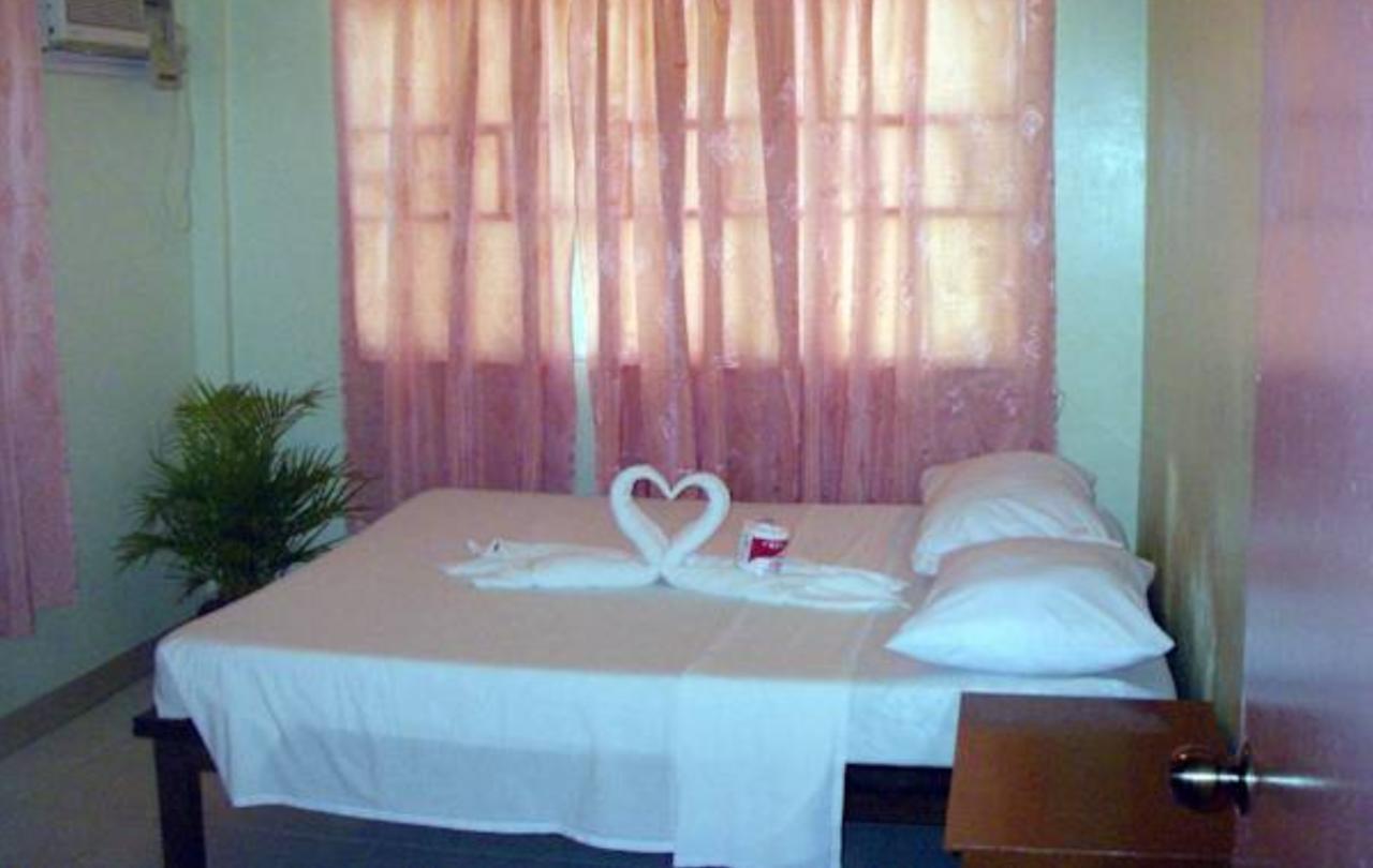 Seashore Beach Resort Puerto Galera Exterior foto